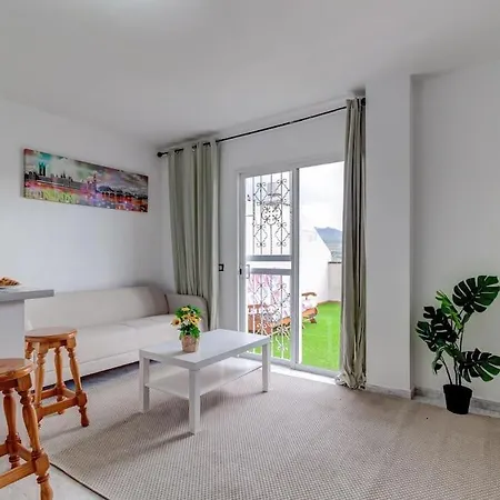 Cristianos Terrace By Clabao Διαμέρισμα *